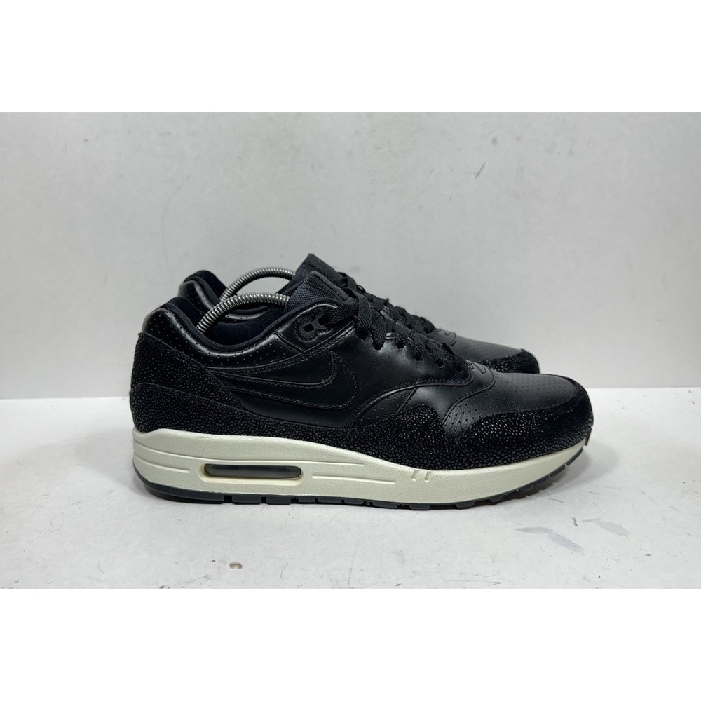 Nike Air Max 1 Stingray Pack Caviar 705007-001 Men's Size 10‎ Shoes Black